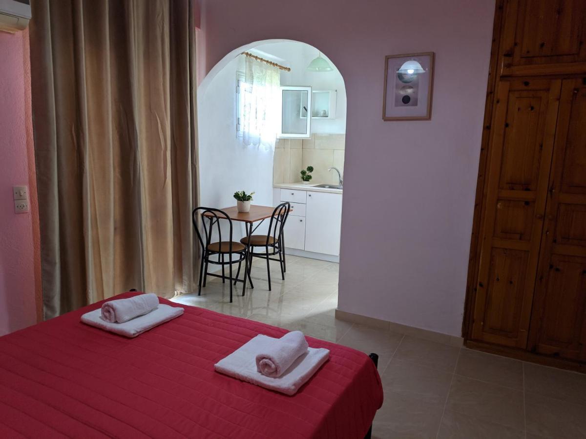 Elena Pool Aparthotel Agios Georgios  Bagian luar foto
