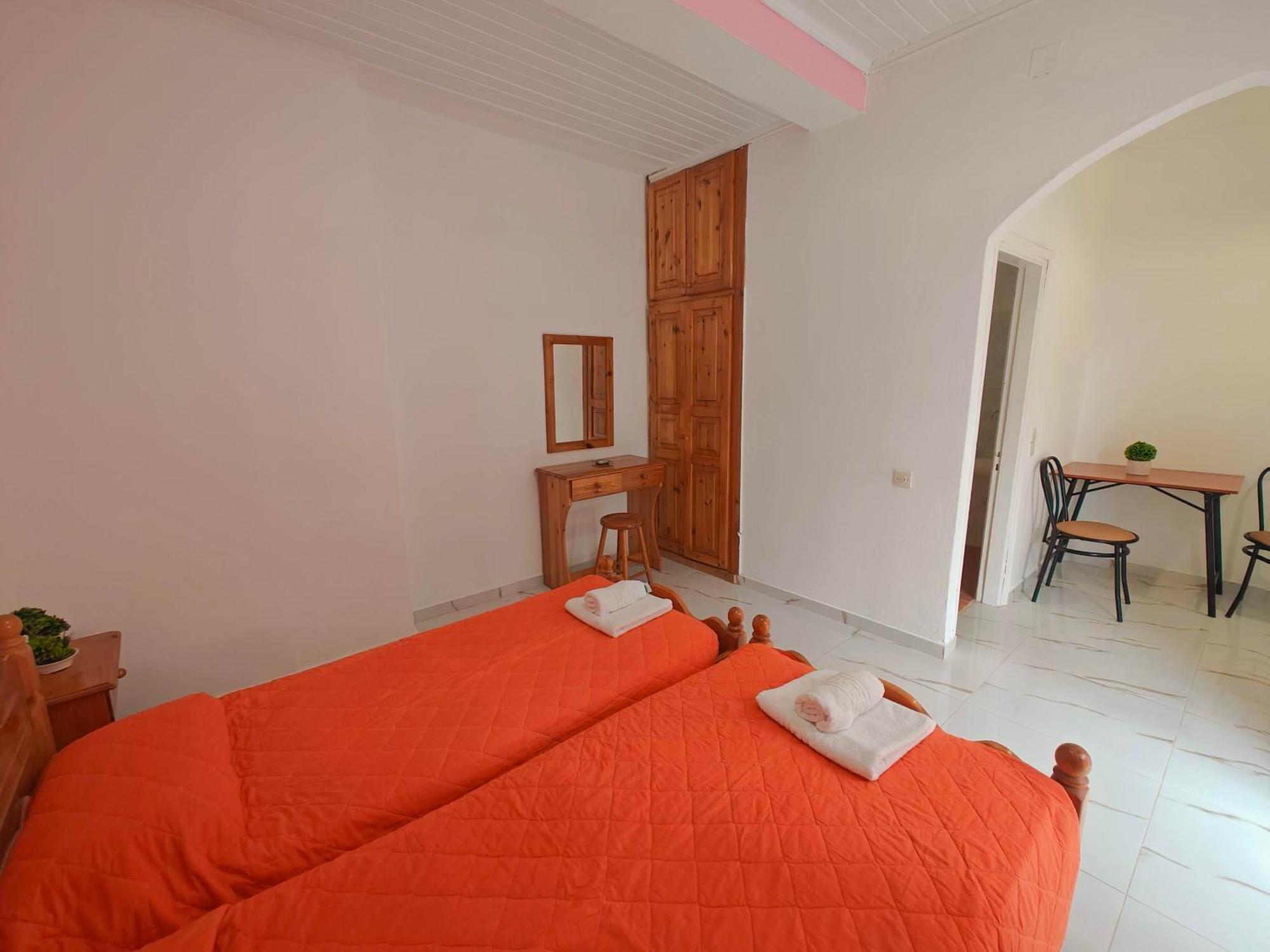 Elena Pool Aparthotel Agios Georgios  Bagian luar foto