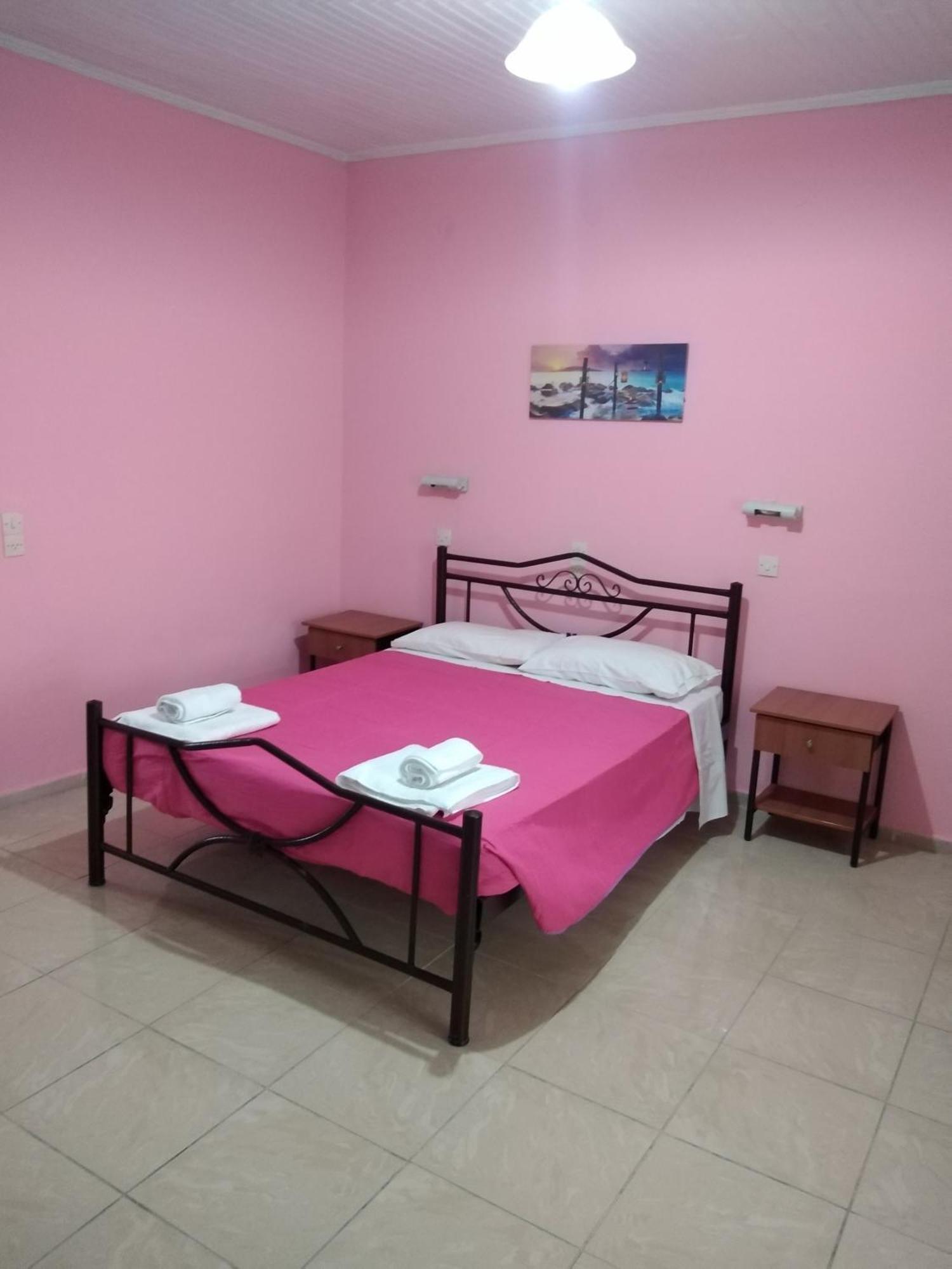 Elena Pool Aparthotel Agios Georgios  Ruang foto